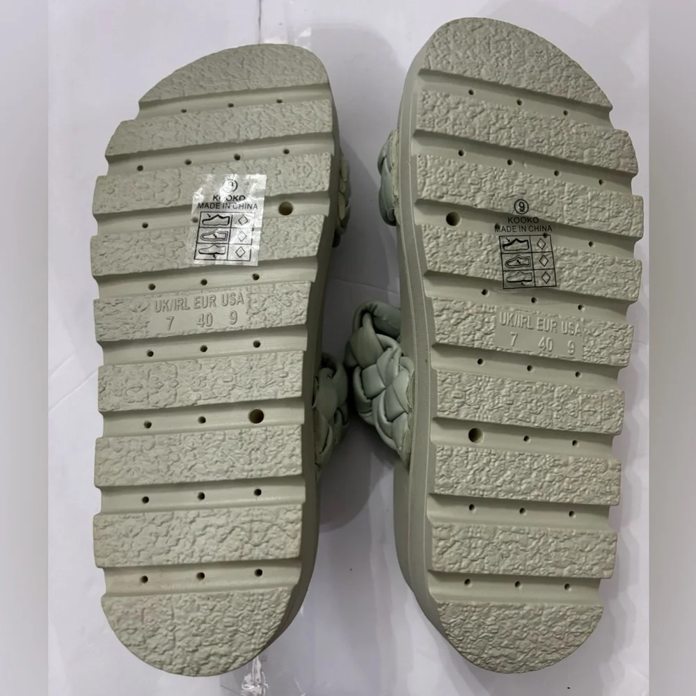 Catherine Malandrino Women Double Strap Green Sandals Size 9 Summer Beach Vacay